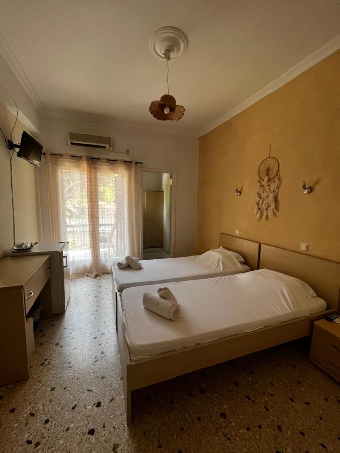 Santa Marina Rooms Agia Marina  Esterno foto