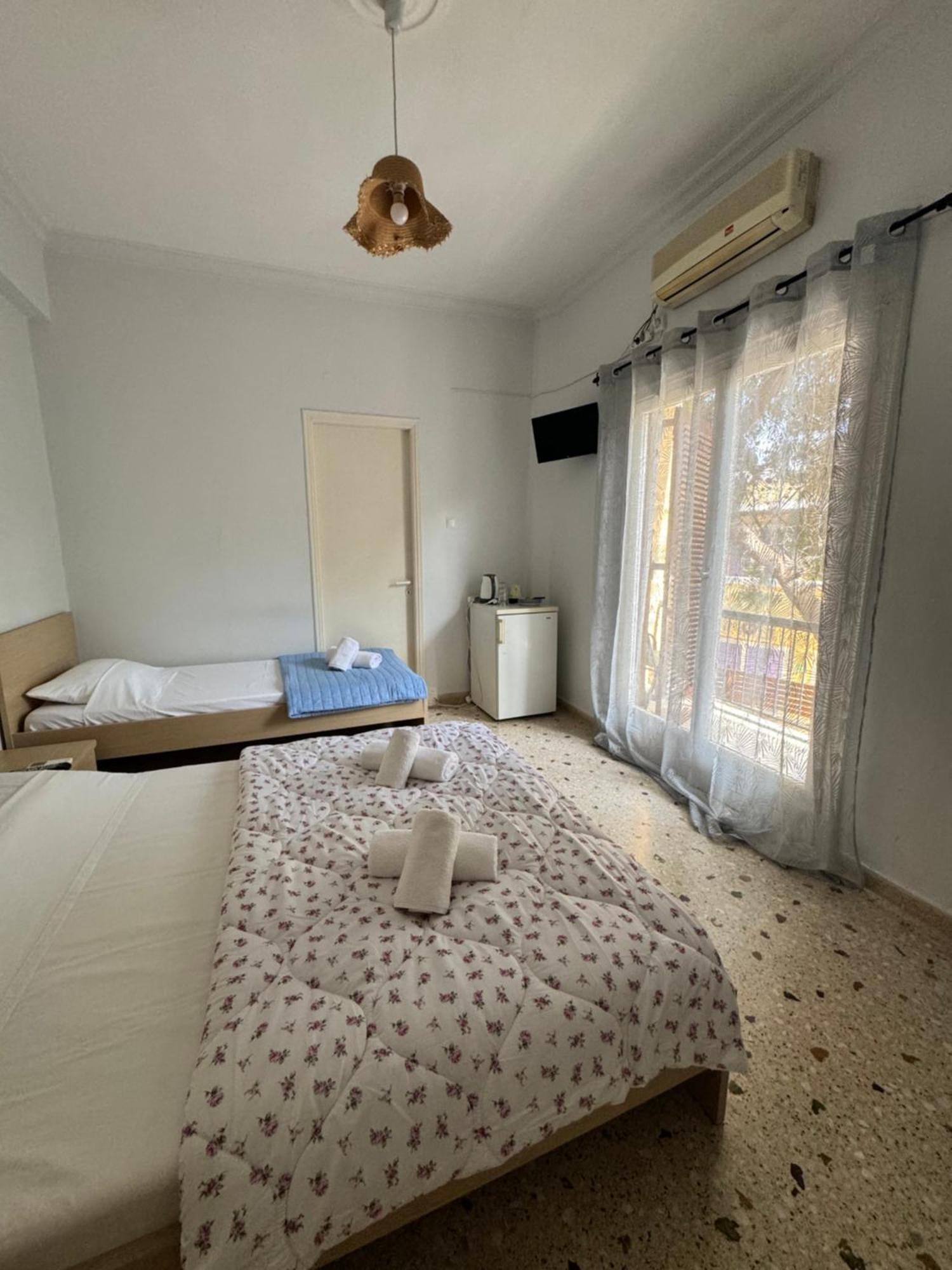 Santa Marina Rooms Agia Marina  Esterno foto